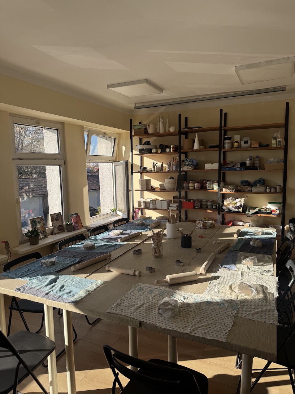 Wnętrze Pracowni Bajzel – studio ceramiki